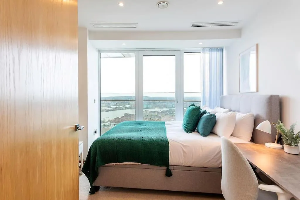 Panoramic Balcony Luxury Condo Londýn Apartmán