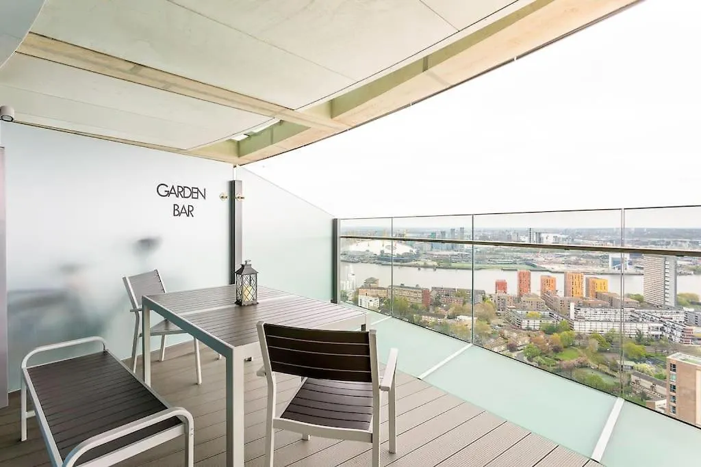 Panoramic Balcony Luxury Condo Londýn Apartmán